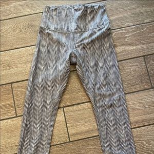 Lululemon Aligns (Patterned)